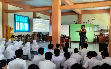 Babinsa Koramil 09 mSusukan Sosialisasi Pendaftaran Calon Prajurit di SMKN 1 Susukan