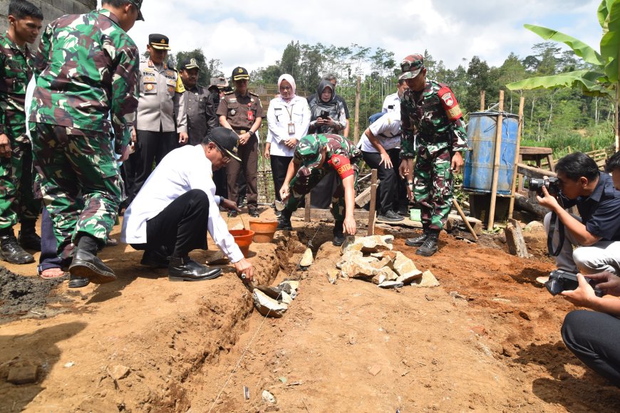 Dandim Banjarnegara Terima Naskah TMMD Sengkuyung Tahap III
