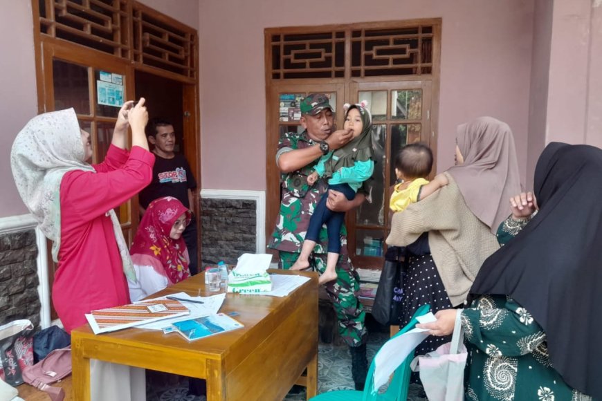 Koramil 15 Rakit Dukung Percepatan Penanganan Stunting Lewat Kegiatan Posyandu