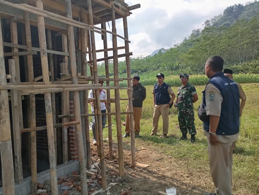 Danramil 13 Banjarmangu Tinjau Lokasi Pompa Air untuk Pengairan Sawah