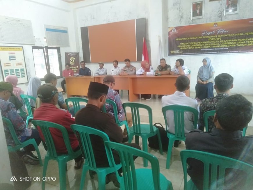 Danramil 17/Wanayasa Hadiri Undangan Pemeriksaan Berkas Bakal Calon Perangkat Desa