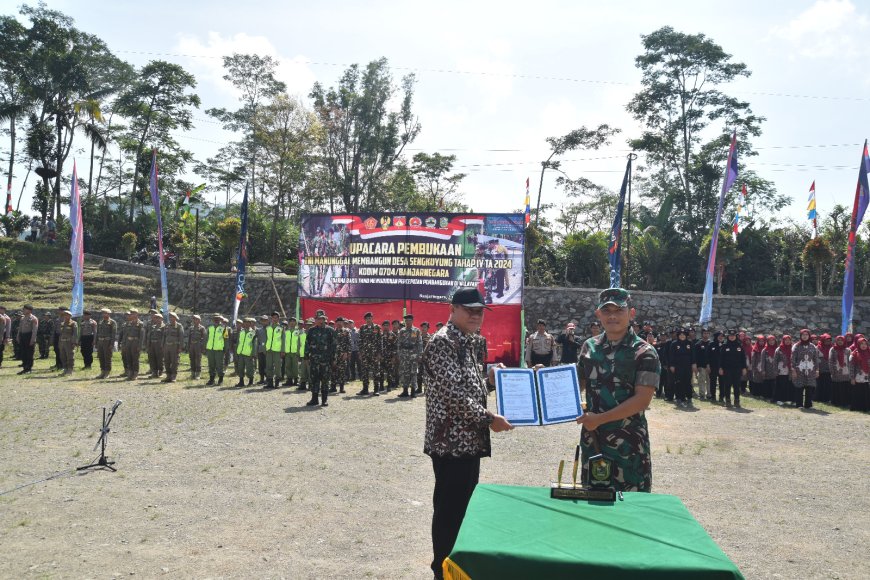 Pembukaan TMMD Sengkuyung Tahap IV Tahun 2024 di Banjarnegara