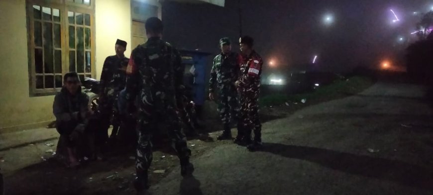 Babinsa Koramil 05 Batur Laksanakan Patroli Malam Bersama Ormas Banser