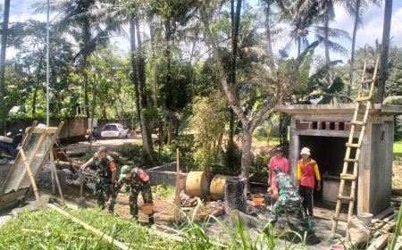 Babinsa Bantu Kelompok Tani Marsudi Tani 1 dalam Pembangunan Rumah Pompa Air