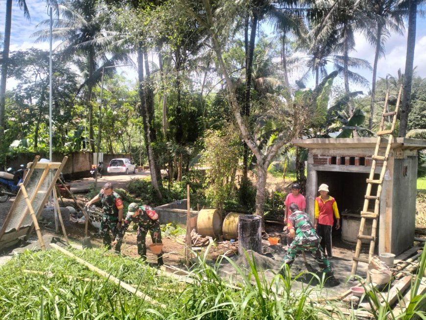 Babinsa Bantu Kelompok Tani Marsudi Tani 1 dalam Pembangunan Rumah Pompa Air