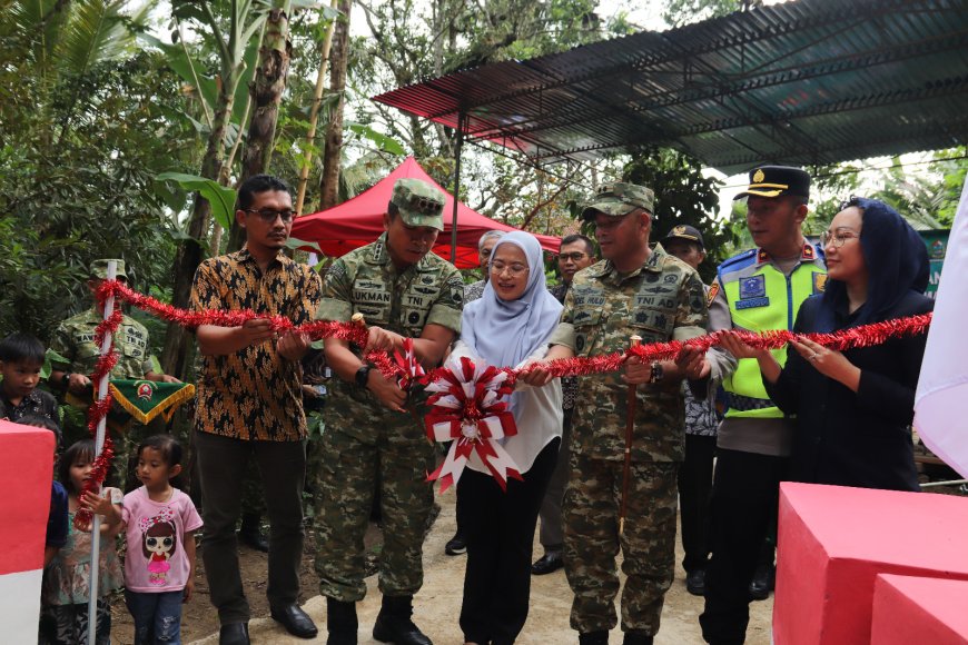 Danrem 071 Wijayakusuma Resmikan Jembatan Perintis Garuda