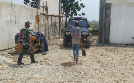 Dari Pondasi hingga Finishing Babinsa Dampingi Pembangunan KDKMP Desa Banjengan