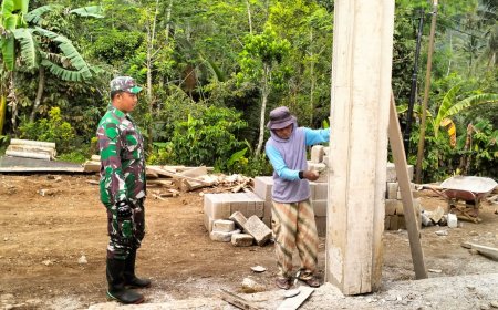 Dari Adukan Semen hingga Urukan Sirtu, KDKMP Sokayasa Terus Berproses